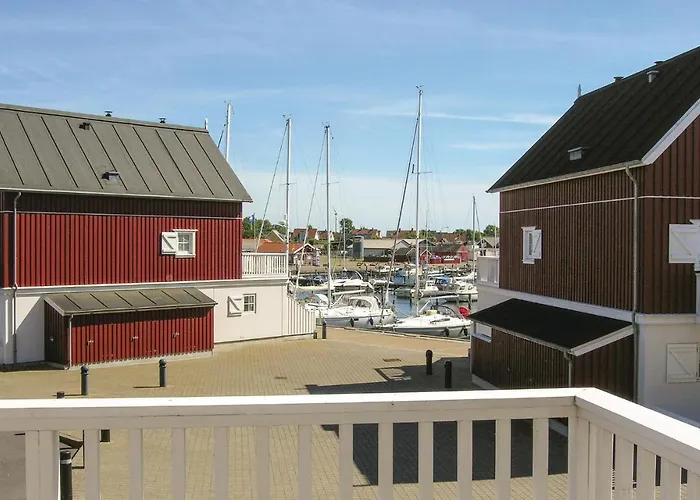 Appartement Three-bedroom In *